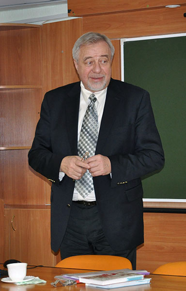 В НГПУ прочитал лекции академик Николай Николаевич Малофеев