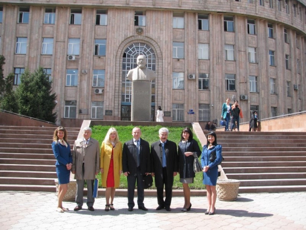 Новый уровень международного сотрудничества между НГПУ и Республикой Казахстан