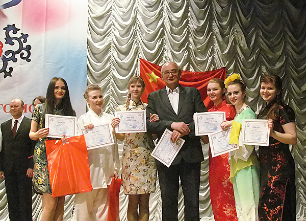 Студентки НГПУ – лучшие по итогам конкурса “Китайский язык - это мост”