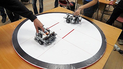 В Новосибирском педагогическом университете прошла «битва роботов»