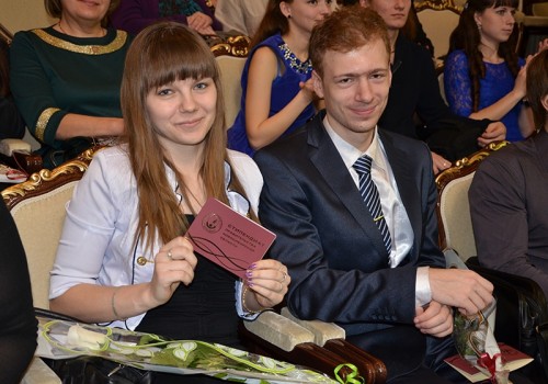 Правительство Новосибирской области отметило заслуги студентов