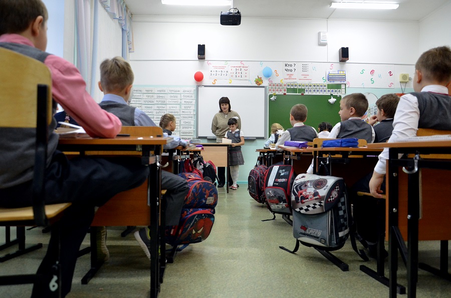 Средняя зарплата учителя в Новосибирской области превышает 30 тысяч
