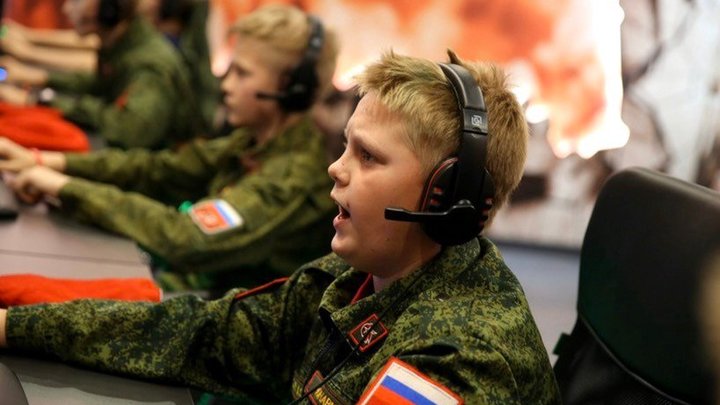 В Новосибирске обсудили способы воспитания патриотизма у молодёжи