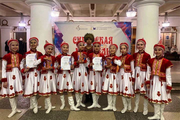 Студия «Ынархас» вернулась в Хакасию победителями конкурса «Сибирская карусель» 