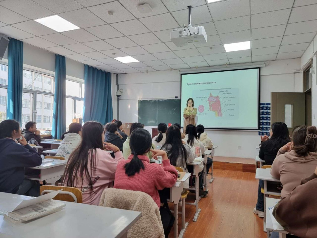 В Китае обучение на курсах русского языка прошли более трёхсот студентов